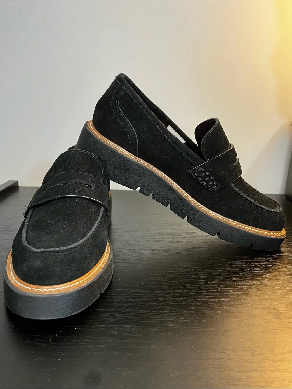 NWT Blondo Black Suede Penny Loafers - Lug Sole Waterproof Women’s 8.5